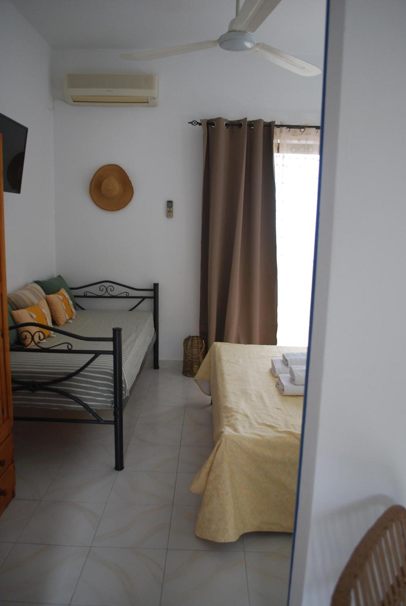 Sunset Rooms Agia Marina  Zewnętrze zdjęcie